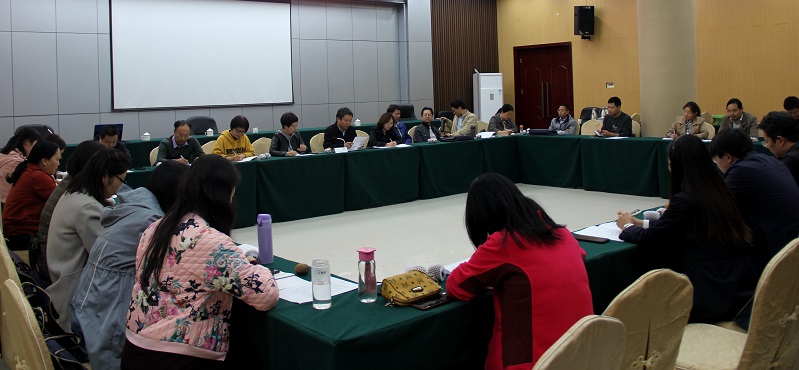 座谈会.jpg